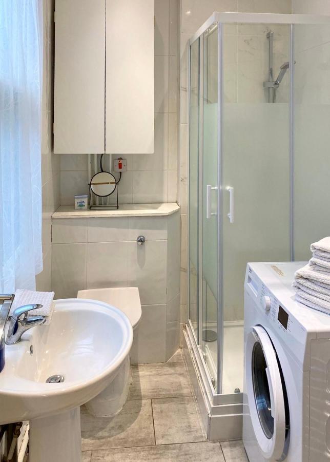Candy Cafe Apartment London Luaran gambar
