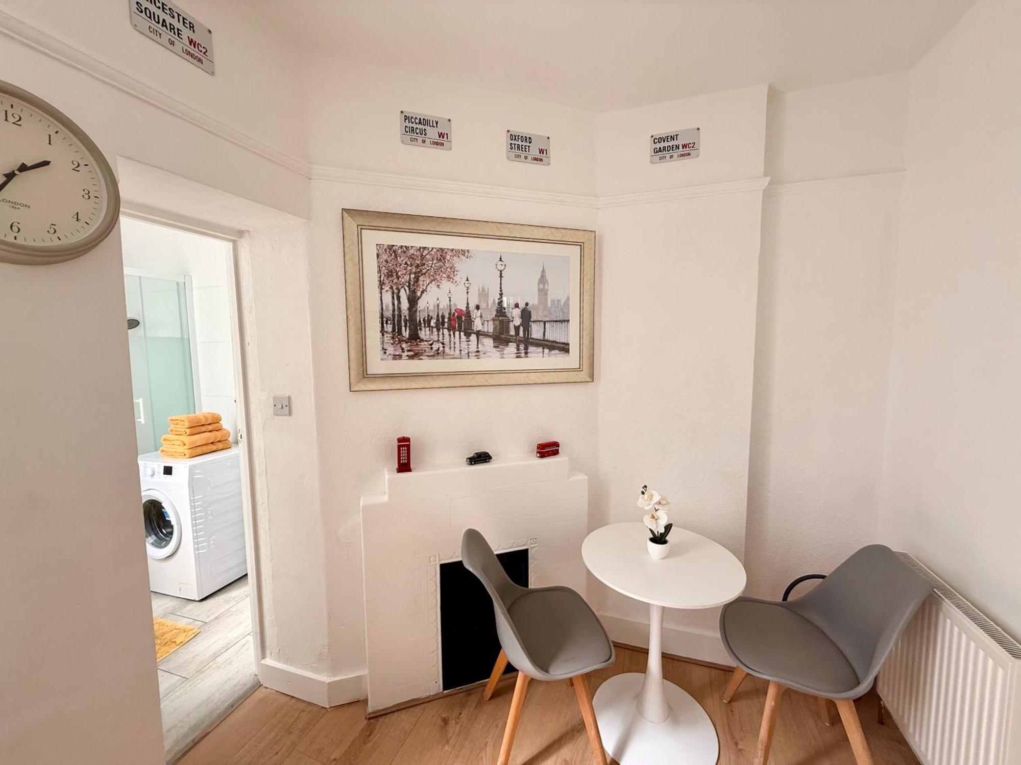 Candy Cafe Apartment London Luaran gambar